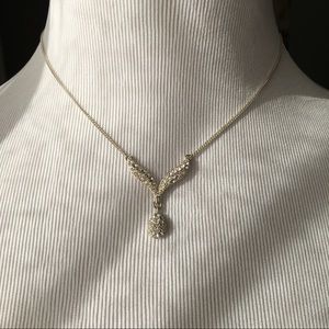 90s-style Delicate Rhinestone Necklace