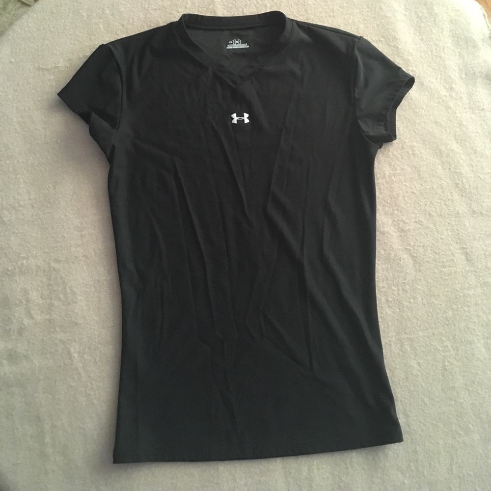 Under Armor Black Shirt Size Medium