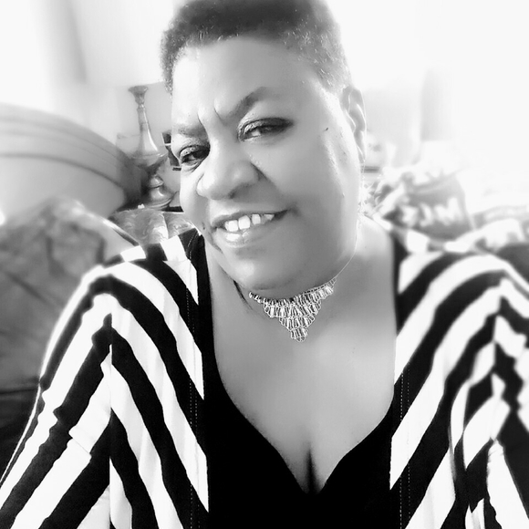 Meet your Posher, Alice - Picture 1 of 1