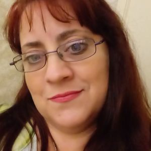 Meet your Posher, Joelle