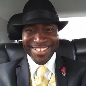 Meet your Posher, Warren