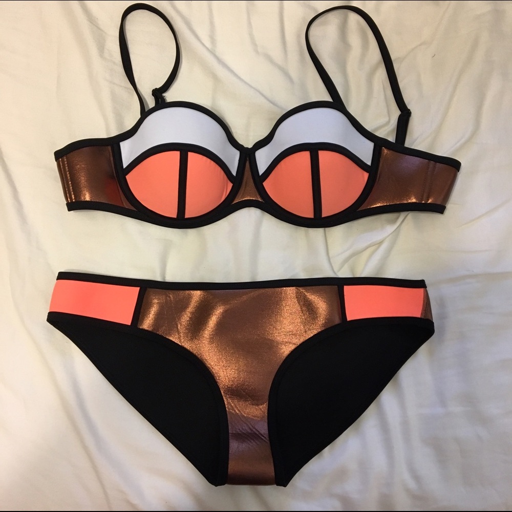 Triangl Bikini Set