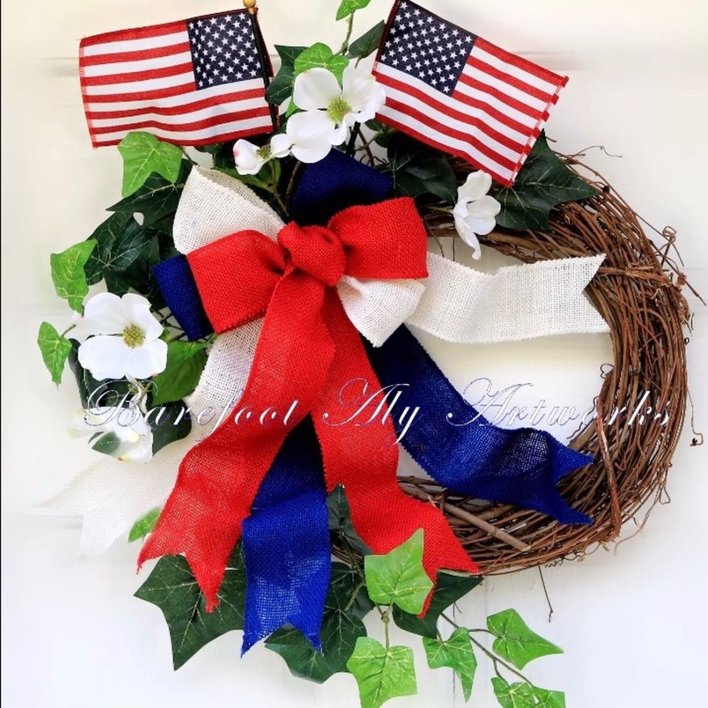Patriotic 4th of July decoration Wreath~American Flags~Ribbon