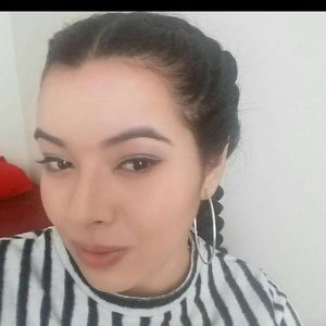 Meet your Posher, Vanessa