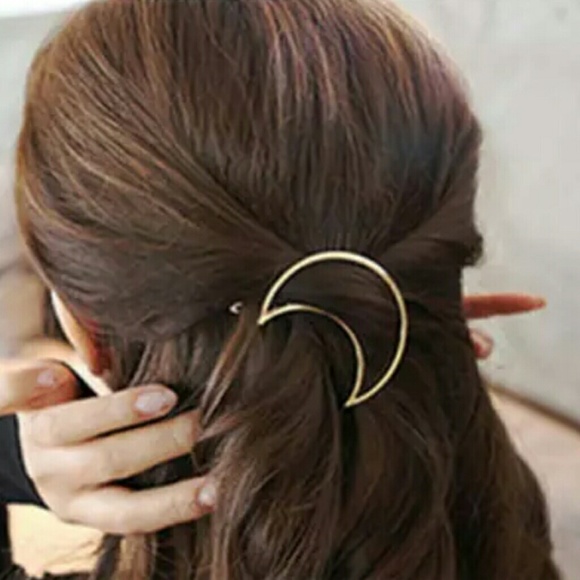 Accessories - Last one! Moon Hair Clip (Gold)
