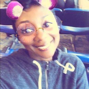 Meet your Posher, Chiffonia