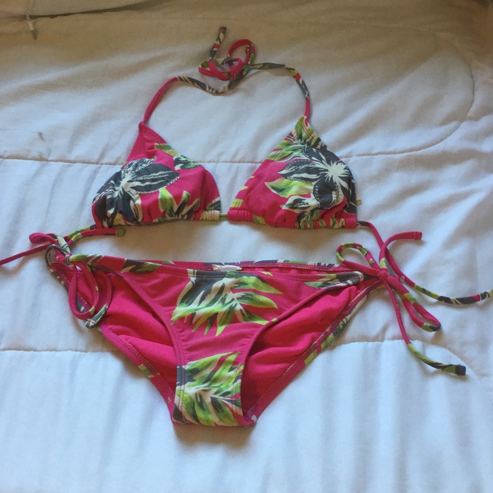Palm bikini