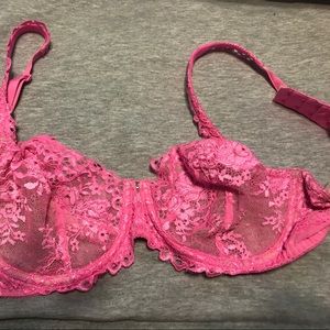 VS bra size 36D hot pink