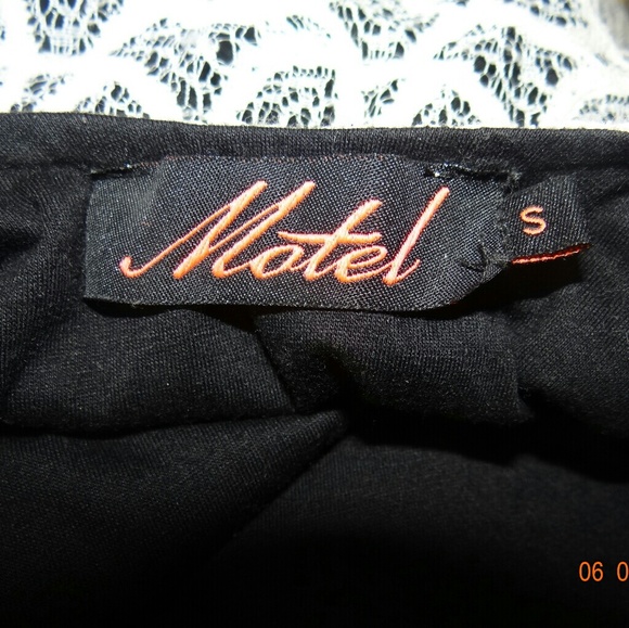 Urban Outfitters Motel White Lace Top - Picture 5 of 5