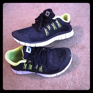 Women's Nike Free 5.0. Size 8.5. Good condition.