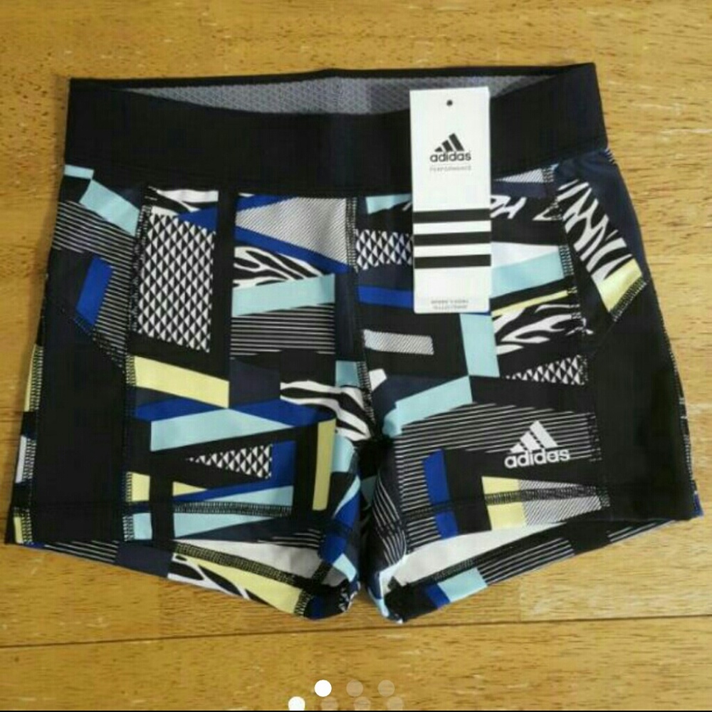 $$ - NWT ADIDAS TECHFIT CLIMALITE SHORTS