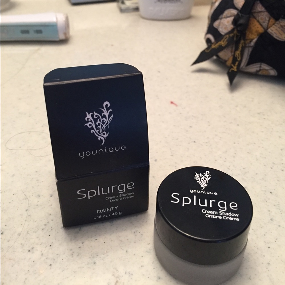 Younique splurge eye shadow