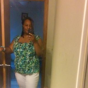 Meet your Posher, Tovahyah