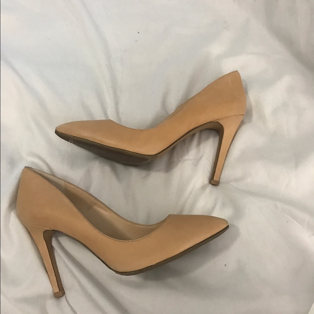 Size 11 Nude Jessica Simpson heel