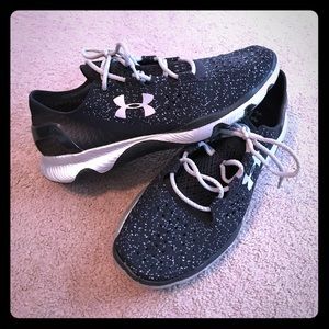 Women's Under Armour SpeedForm sneakers. Size 8.5