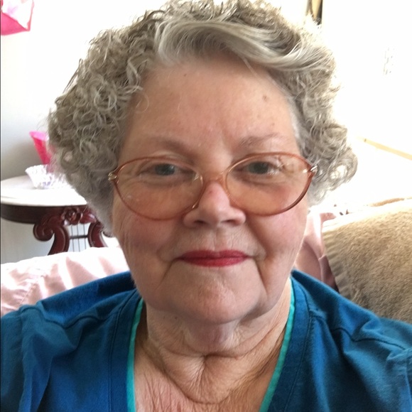 Meet your Posher, Tonya - Picture 1 of 1