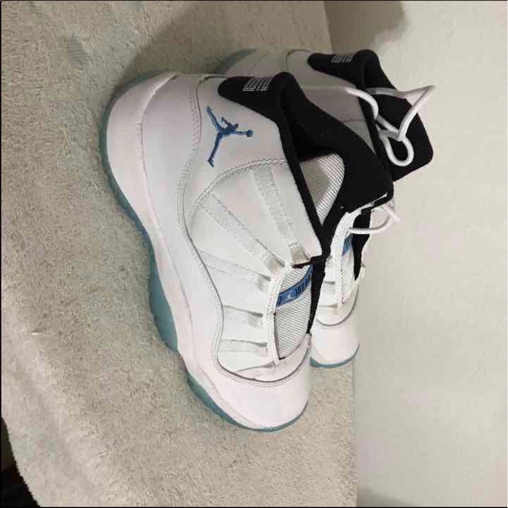 Jordan 11's