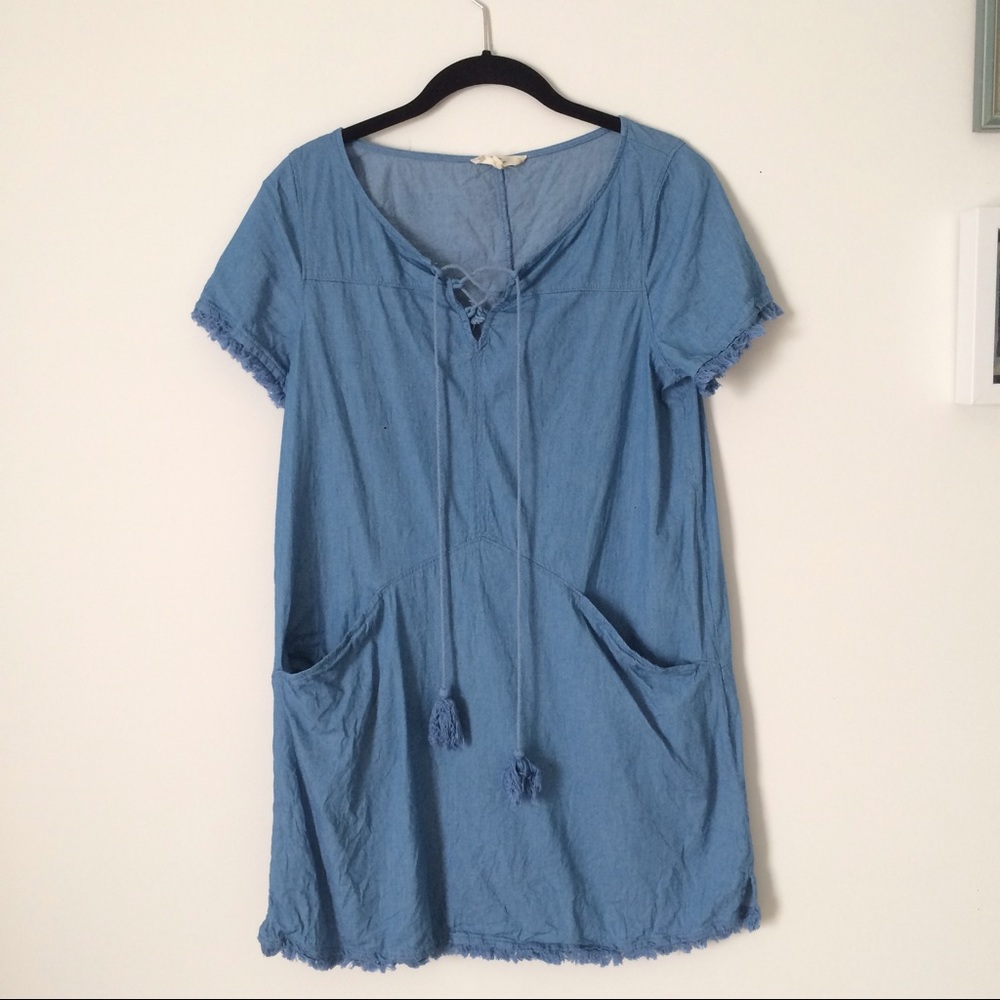 Francesca’s Chambray Dress w/ pockets