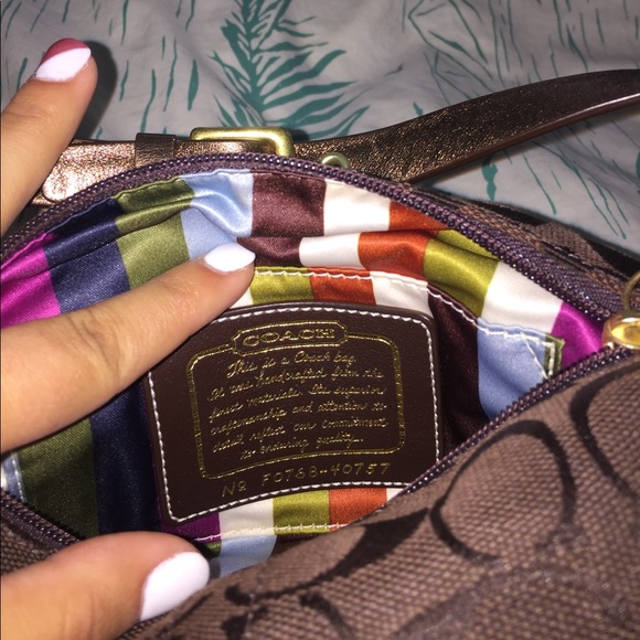 Signature Coach Purse - Picture 3 of 4