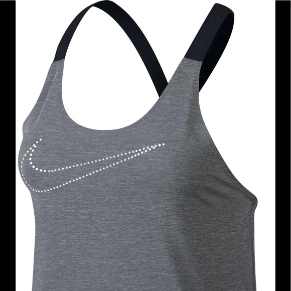 Tops - NWT Nike "Elastika" Top Cool Grey/Heather SZ M