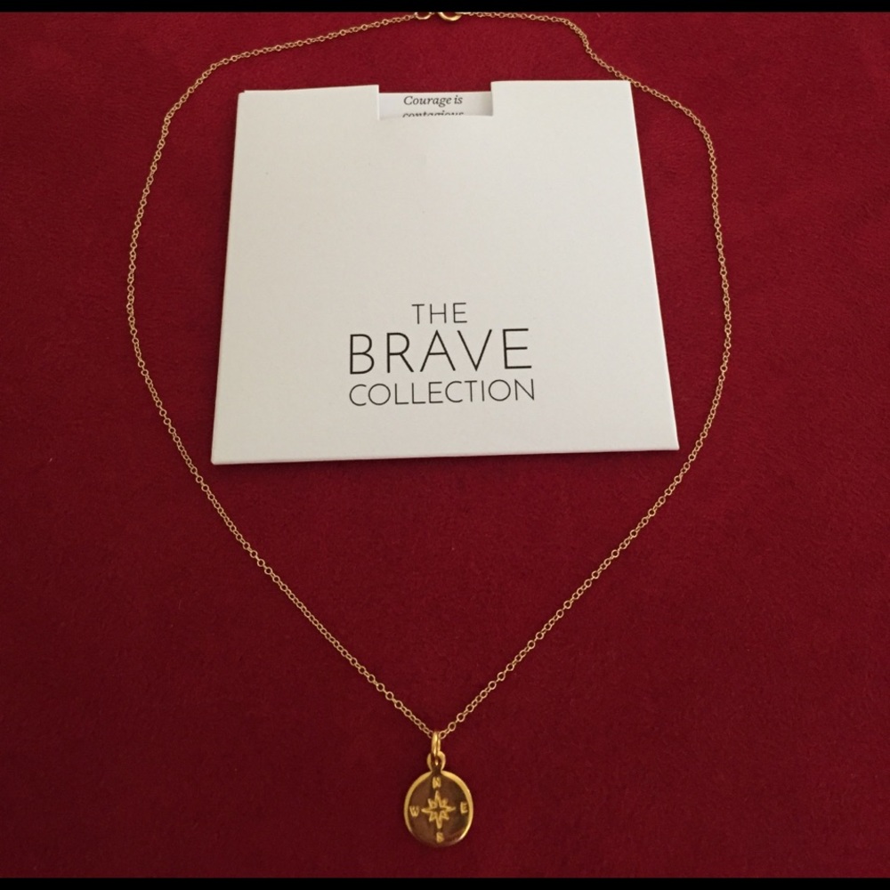 The brave collection gold compass necklace Zoe BOS