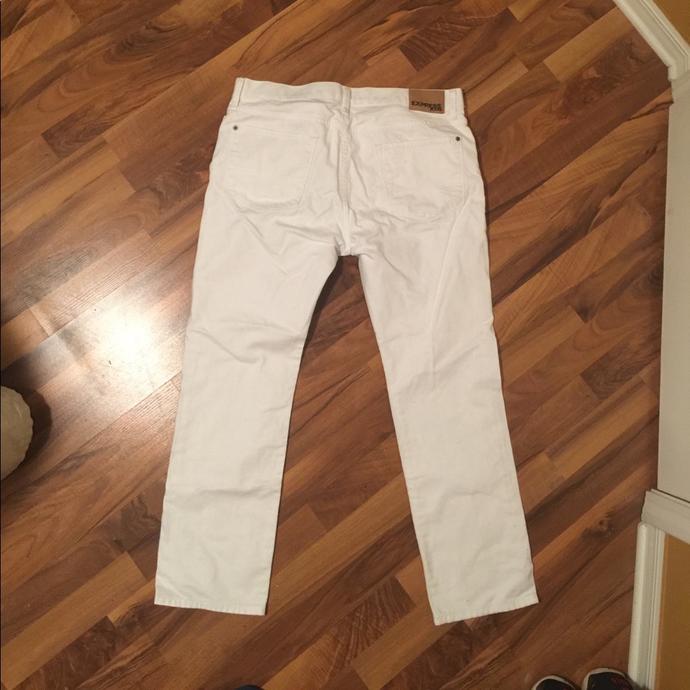 Express Jeans - Picture 2 of 3