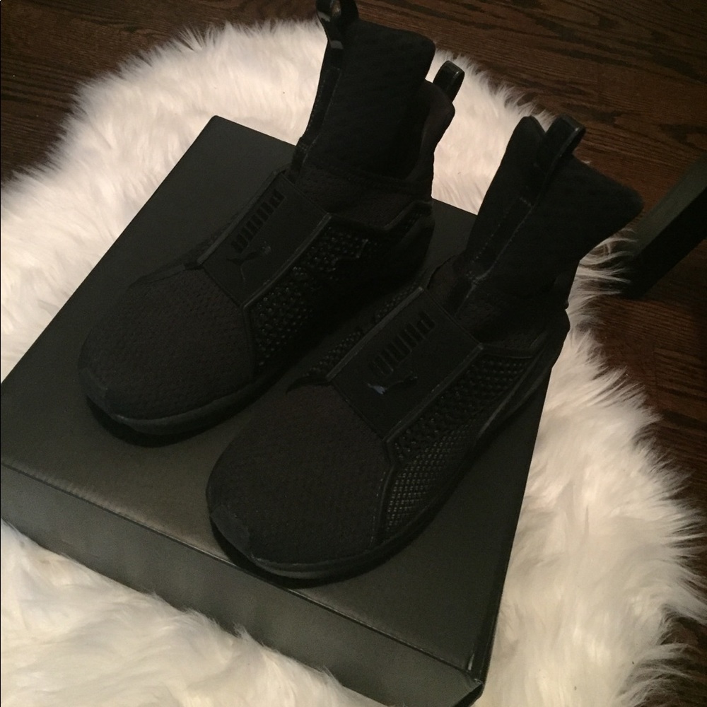 🚫 SOLD 🚫 Fenty X Rihanna Trainers