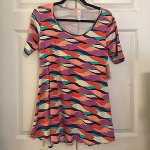 NWT Lularoe Perfect T