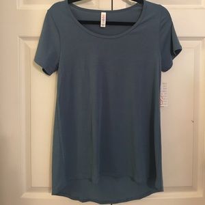 NWT LuLaRoe Classic T