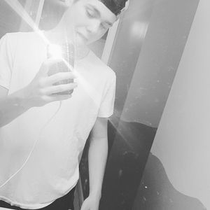 Meet your Posher, Mitchell