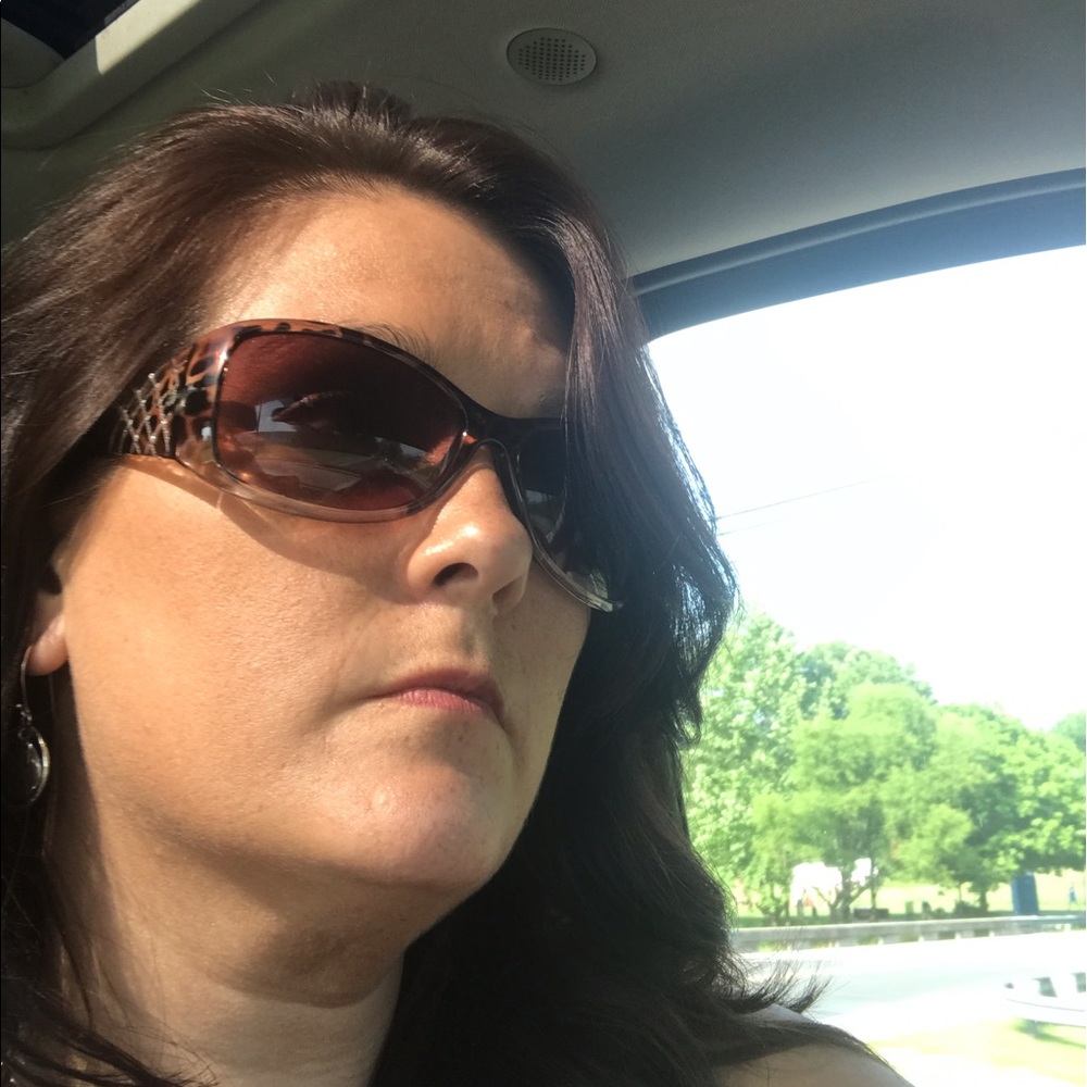 Meet your Posher, Aimee