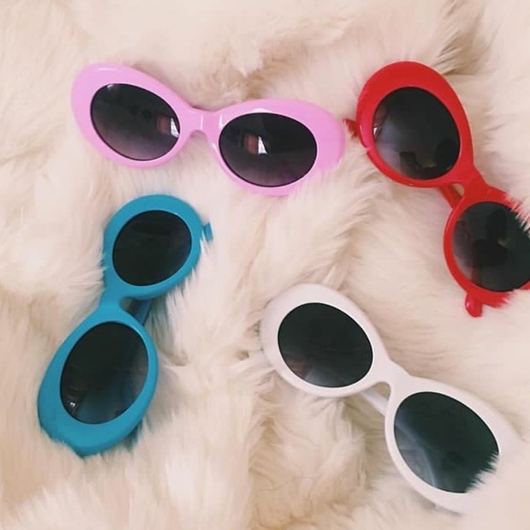 📸"Retro Babe" Round Oval Aviator Sunglasses - Picture 5 of 7