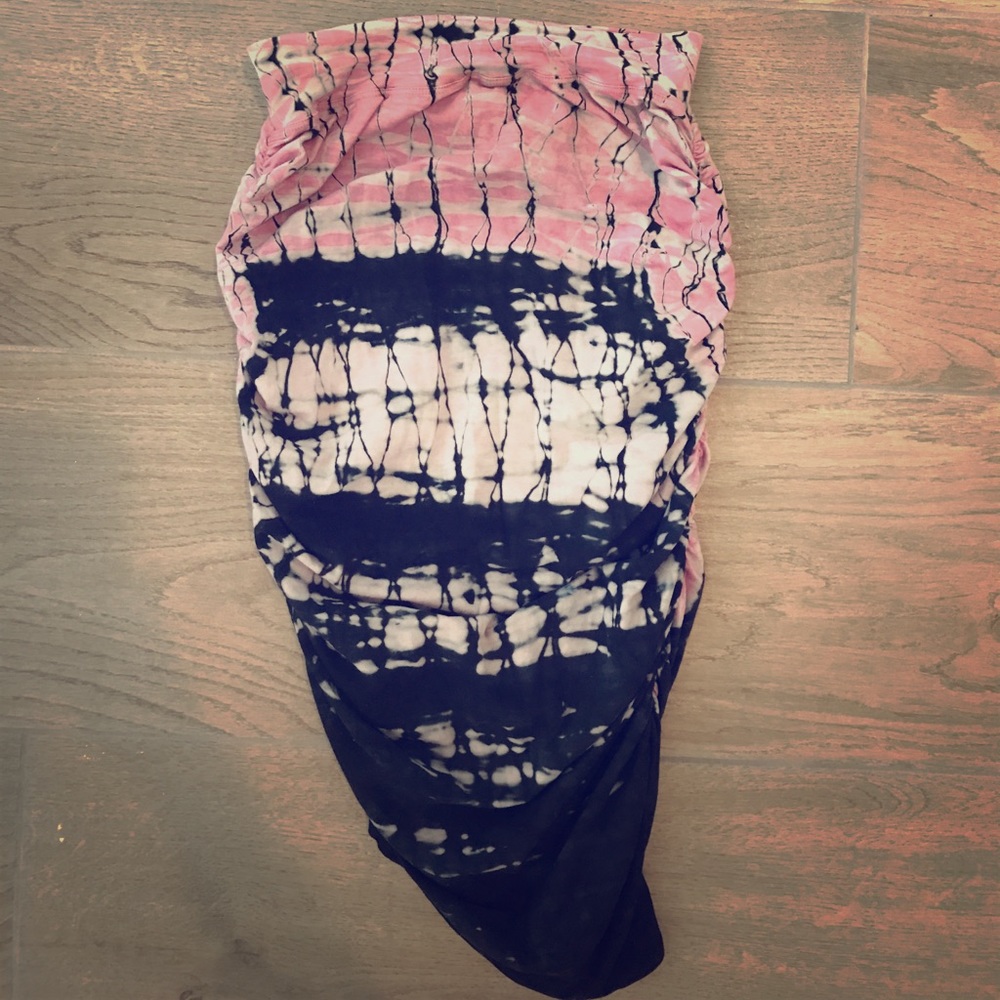 Hard tail Skirt