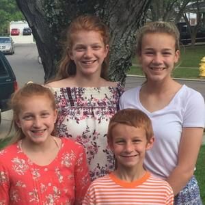 Meet your Posher, Cara