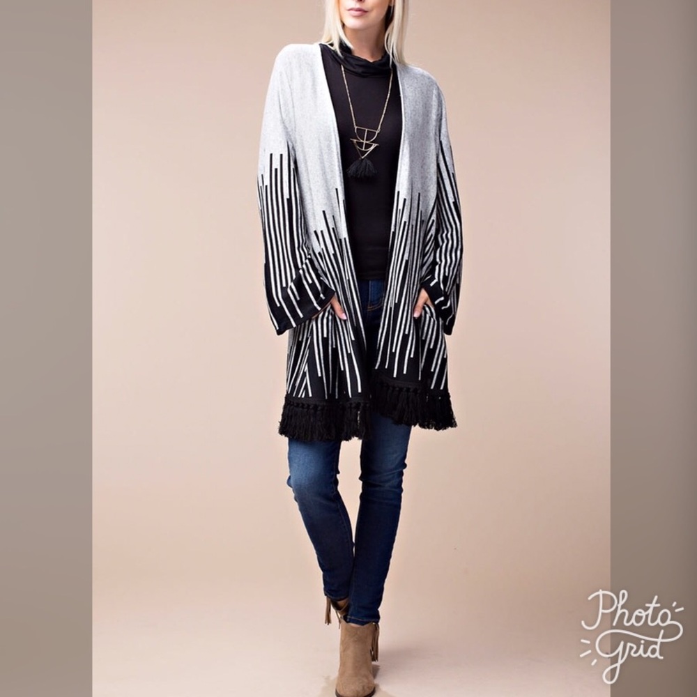Gorgeous Gray/Black Cardigan - Picture 3 of 5