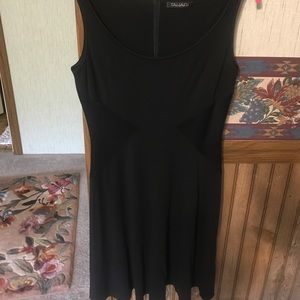 Black sleeveless dress