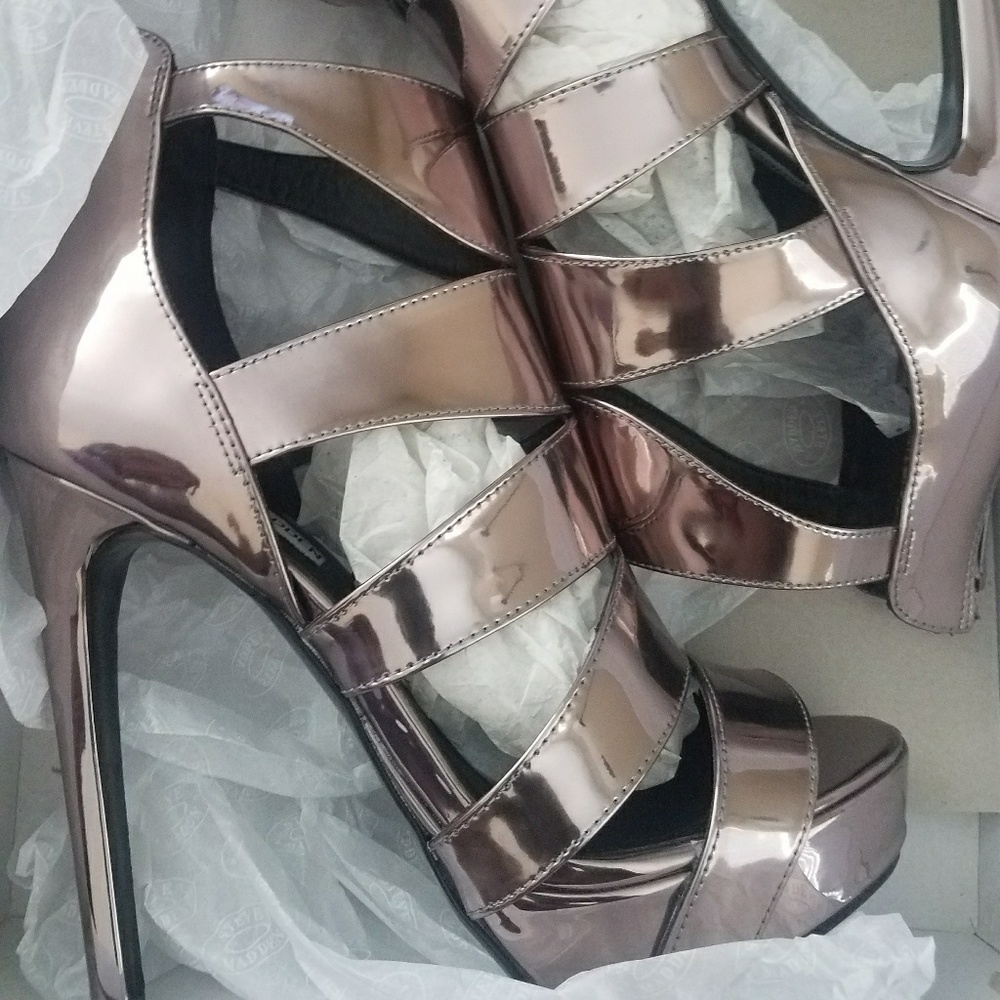 🚨Reserved 🚨Steve Madden Spycee Gladiator Sandals