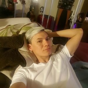 Meet your Posher, Eberto