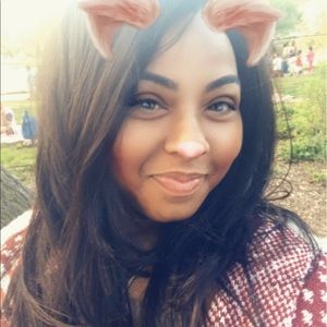 Meet your Posher, Leah