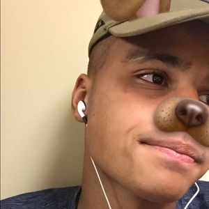 Meet your Posher, Alex