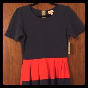 NWT Lularoe Amelia -M