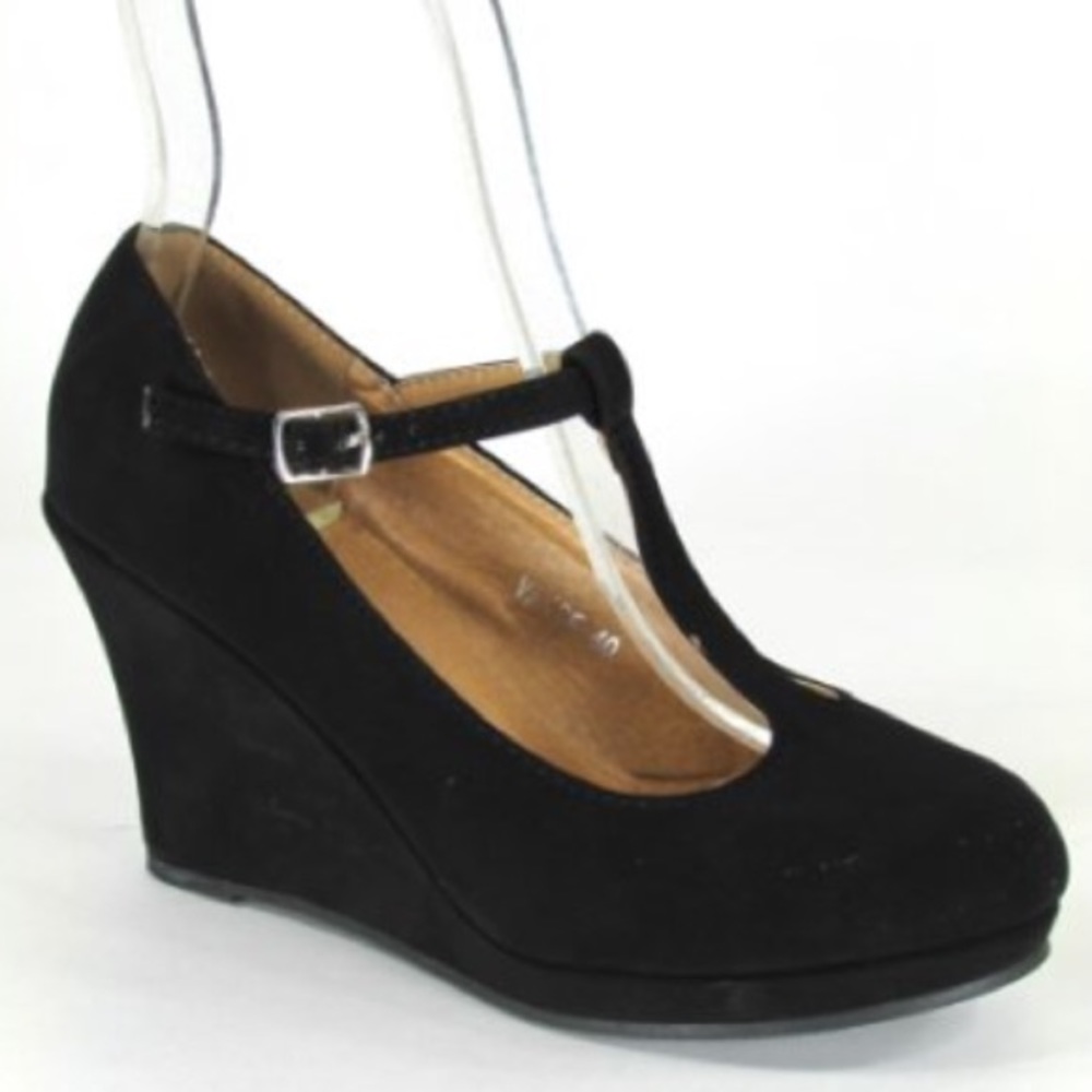 ModCloth -Black Wedge- Vance-40 W's 7.5