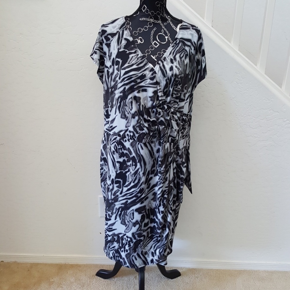 Ruched Side Tie Animal Print Faux Wrap Dress 2x P