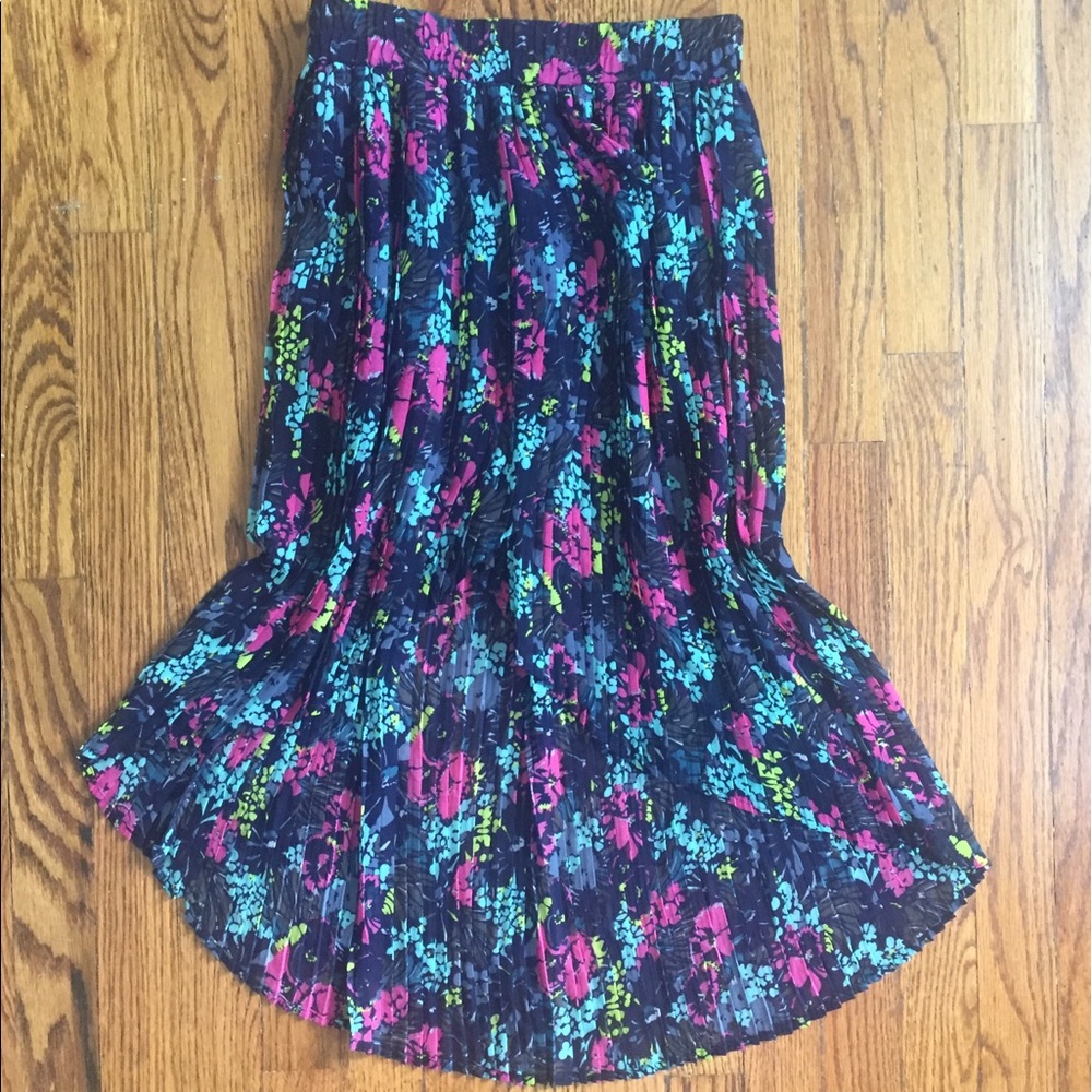 High-low floaty skirt