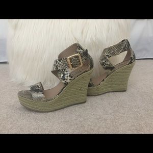 Steve Madden Wedge Sandals Sz 6
