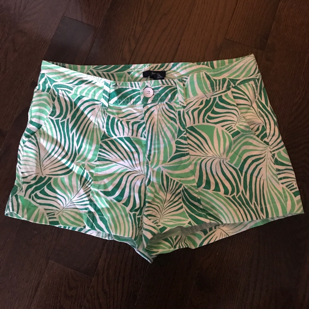 Gap shorts