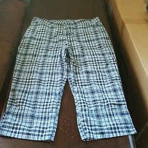 Juniors Tommy capri pants