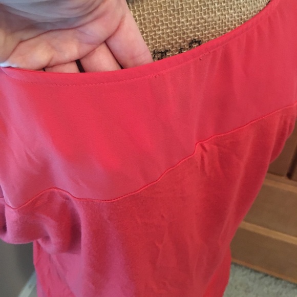 Limited tee - Picture 2 of 2