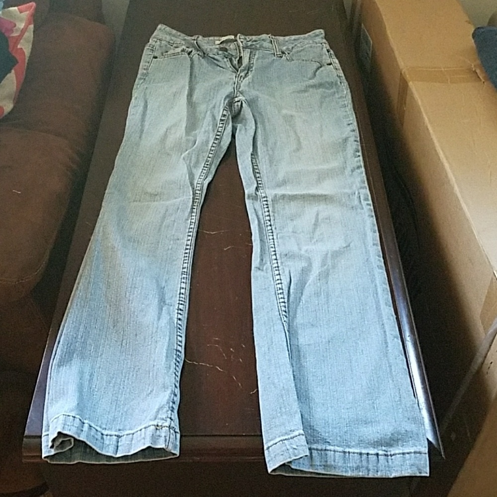 Ladies flared stretch denim jeans