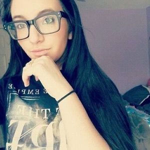 Meet your Posher, Madyson